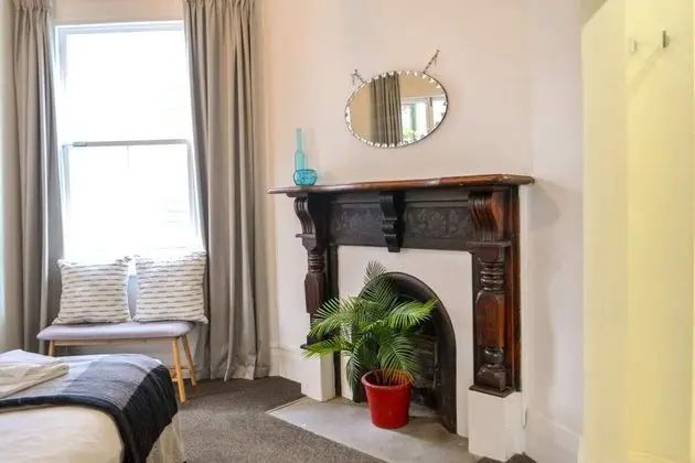 Ev (2 Bedrooms)