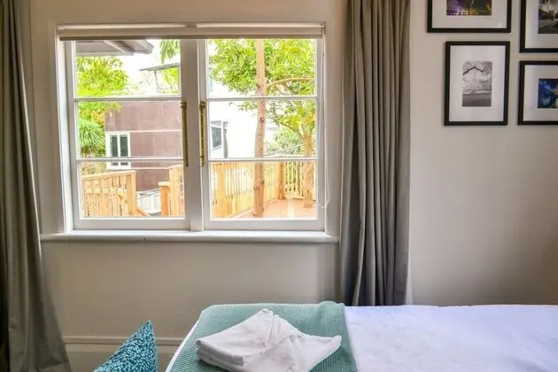 Ev (2 Bedrooms)