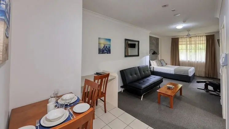 Deluxe Oda, 1 Büyük (Queen) Boy Yatak, Balkon, Bahçe Manzaralı