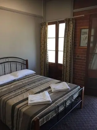 Tek Büyük Yataklı Oda, Balkon