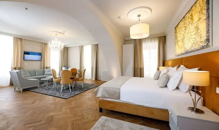 Standard Tek Büyük veya İki Ayrı Yataklı Oda