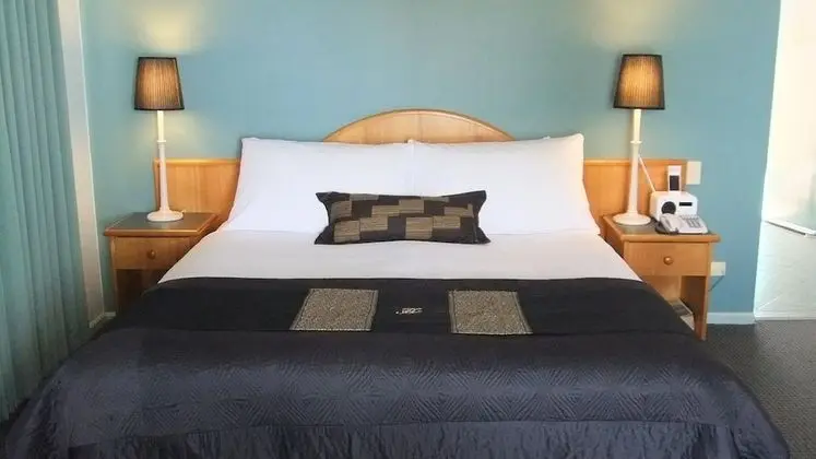 Oda (Ocean Side, King Bed)