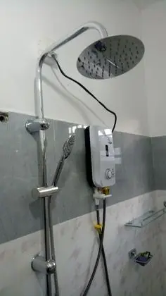 Üç Kişilik Oda