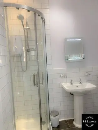 Luxury Tek Büyük Yataklı Oda, Banyolu/Duşlu (Church View)