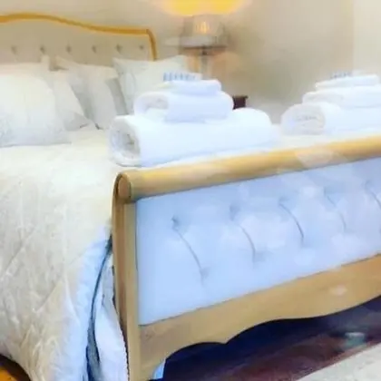 Luxury Tek Büyük Yataklı Oda, Banyolu/Duşlu (River View)