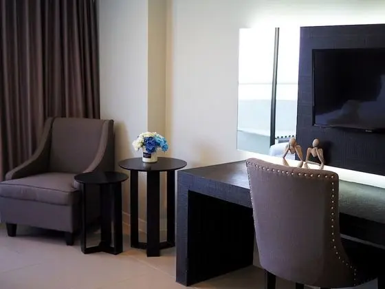 Urban King Room