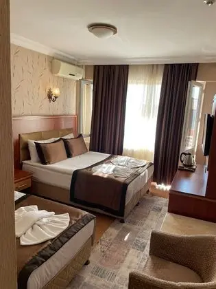 Standard Tek Büyük Yataklı Oda