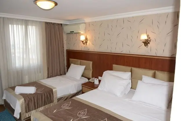 Standard Üç Kişilik Oda