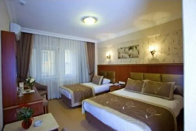 Standard Üç Kişilik Oda
