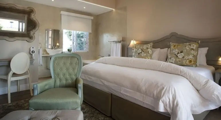 Luxury Pool Suite