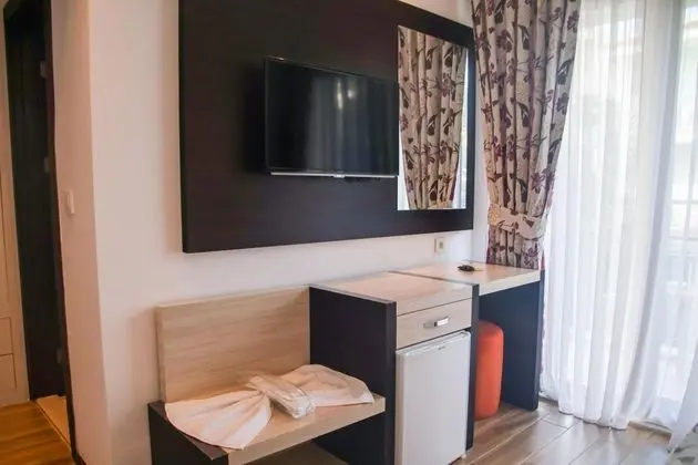 Çift Kişilik, Bahçe Manzaralı, Balkonlu