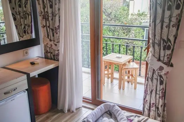 Çift Kişilik, Bahçe Manzaralı, Balkonlu