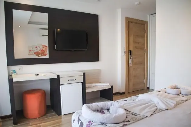 Çift Kişilik, Bahçe Manzaralı, Balkonlu