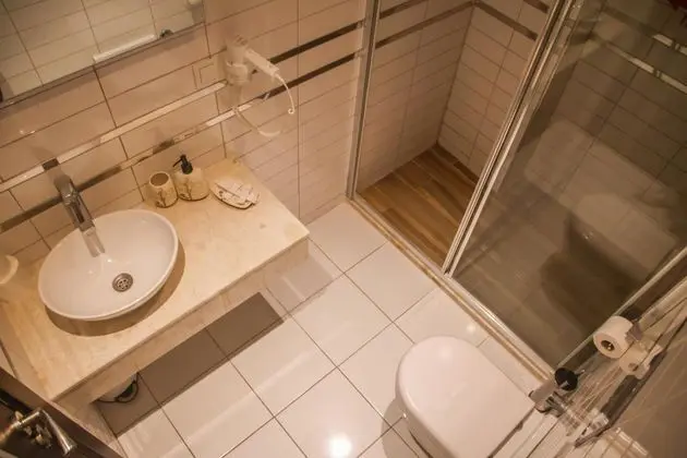 Çift Kişilik, Bahçe Manzaralı, Balkonlu