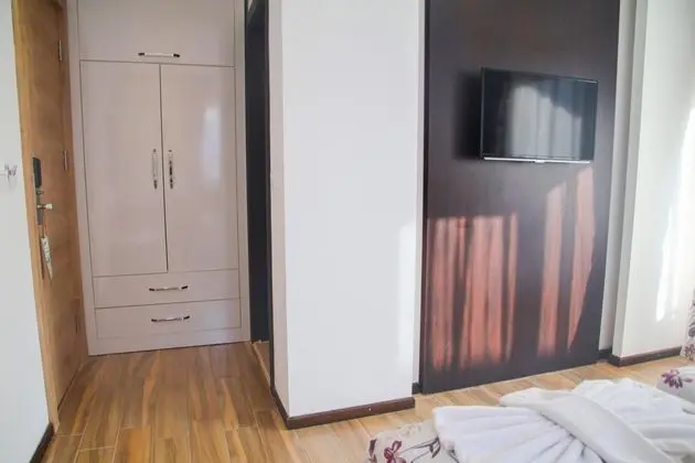 Standart Twin Oda, Bahçe veya Sokak Manzaralı, Balkonlu