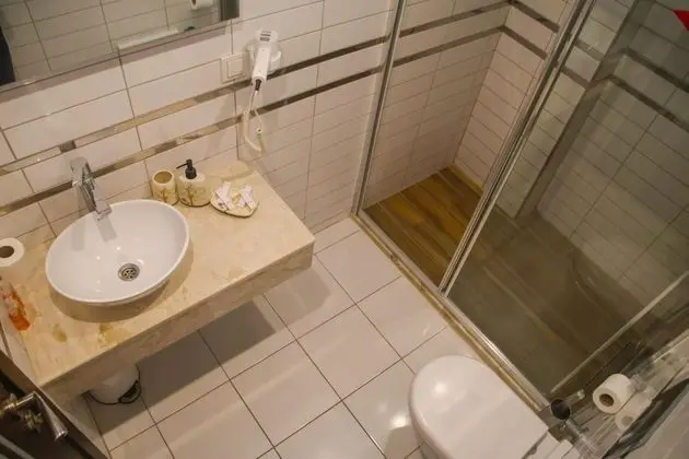 Standart Twin Oda, Bahçe veya Sokak Manzaralı, Balkonlu