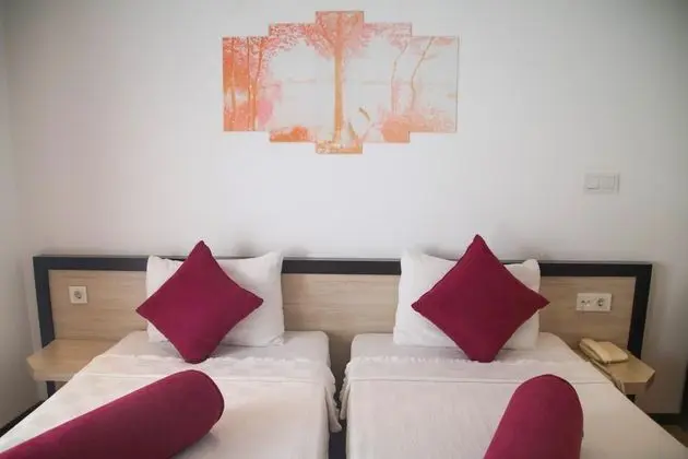 Standart Twin Oda, Bahçe veya Sokak Manzaralı, Balkonlu