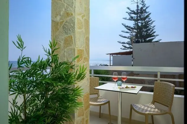 Stüdyo, Deniz Manzaralı