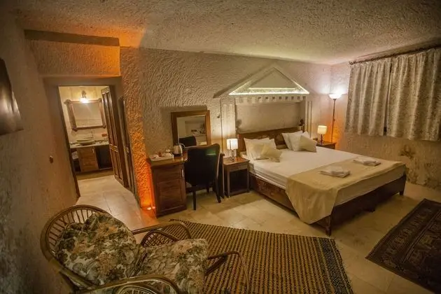Family Cave Suite