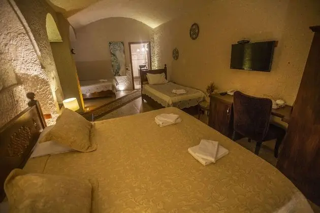 Family Cave Suite