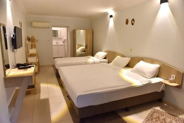 Teraslı Oda - Bahçe Manzaralı