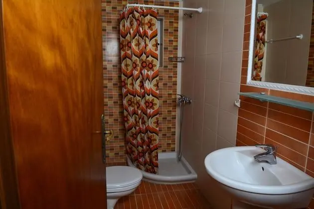 Üç Kişilik Oda, Dağ Manzaralı