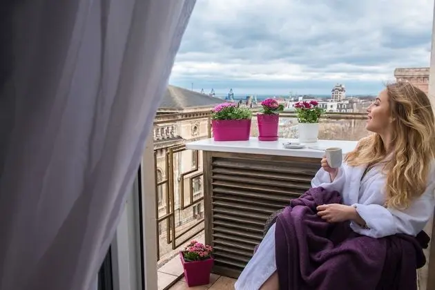 Standard Tek Büyük Yataklı Oda, Balkon