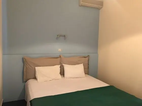 Tek Büyük veya İki Ayrı Yataklı Oda, 1 Çift Kişilik Yatak, Sigara İçilmez