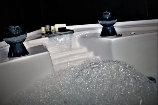 Luxury Oda, Birden Çok Yatak, Sıcak Su Havuzu, Şehir Manzaralı