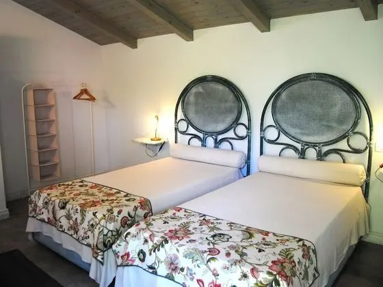 İki Ayrı Yataklı Oda, 2 Tek Kişilik Yatak