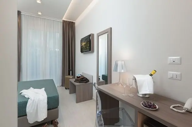 Standard Tek Büyük veya İki Ayrı Yataklı Oda, Balkon