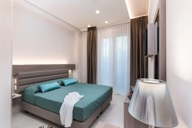 Standard Tek Büyük veya İki Ayrı Yataklı Oda, Balkon