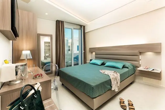 Standard Tek Büyük veya İki Ayrı Yataklı Oda, Balkon