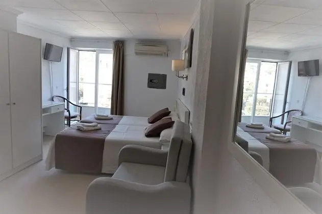 Standard Dört Kişilik Oda