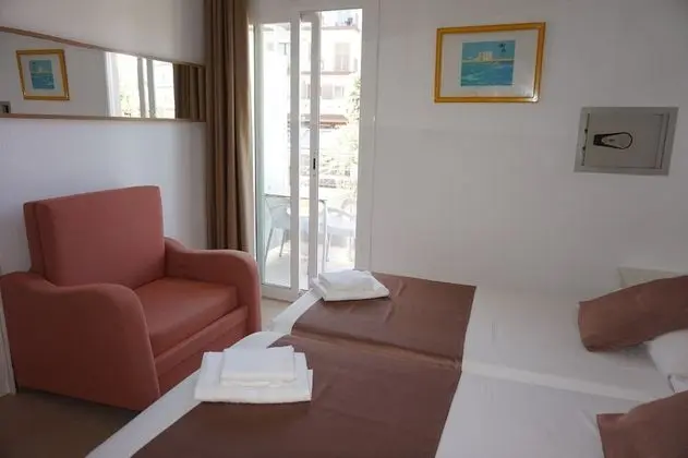 Üç Kişilik Oda (sofa bed for kids)