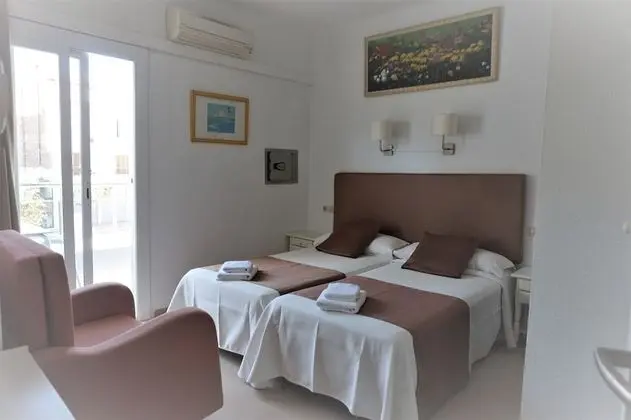 Üç Kişilik Oda (sofa bed for kids)