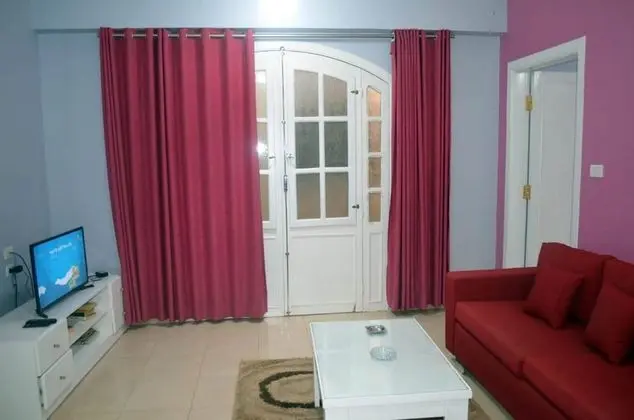Apart Daire, 2 Yatak Odası, Havuz Manzaralı