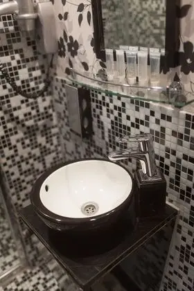 Basic Oda, 2 Tek Kişilik Yatak