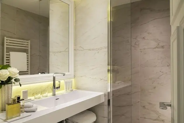 Tek Büyük Yataklı Oda, Şehir Manzaralı