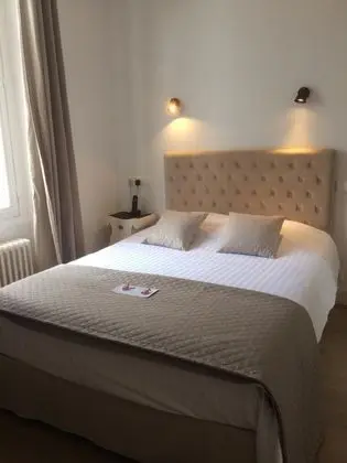 Tek Büyük Yataklı Oda (Shower)