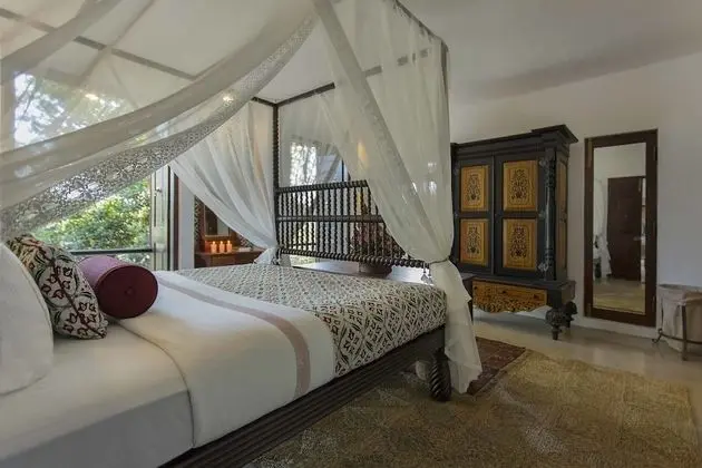 Queen Room with Balcony