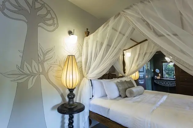 Queen Room with Balcony