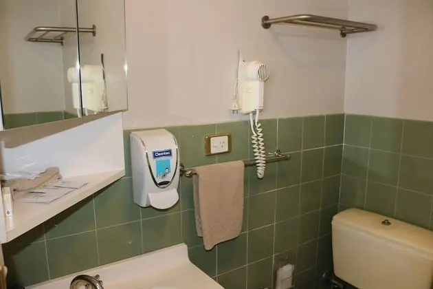 Üç Kişilik Oda
