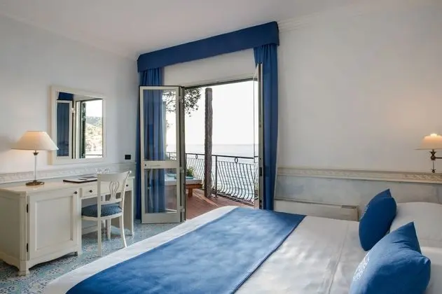 Tek Büyük veya İki Ayrı Yataklı Oda, Balkon, Bahçe Manzaralı