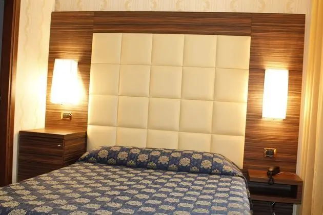 Çift ​​kişilik Standard