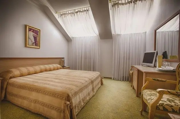 Standard Tek Büyük veya İki Ayrı Yataklı Oda