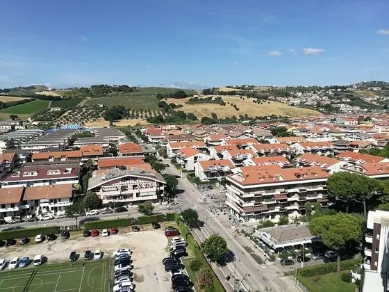 Classic Büyük Yataklı Tek Kişilik Oda, Tepe Manzaralı