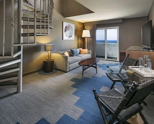 Süit, 1 En Büyük (King) Boy Yatak (KING LOFT SUITE)