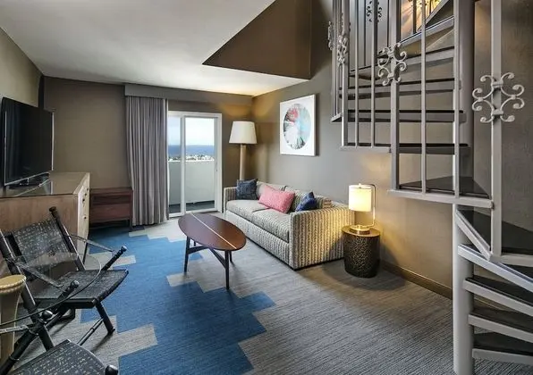 Süit, 1 En Büyük (King) Boy Yatak (KING LOFT SUITE)