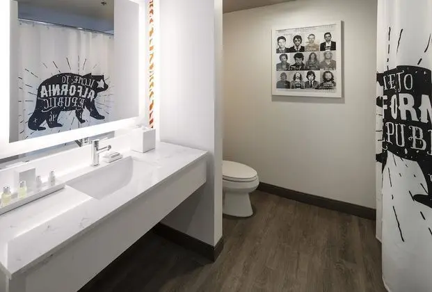 Süit, 1 En Büyük (King) Boy Yatak (KING LOFT SUITE)